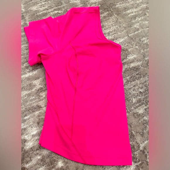 Lululemon sonic pink align tee - Picture 5 of 7